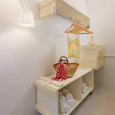 F Fine - Adults Only Szálloda