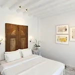 F Fine - Adults Only Otel
