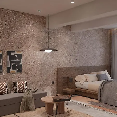 F Fine - Adults Only Líndos