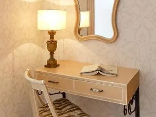 Hotel F Fine - Adults Only 3*