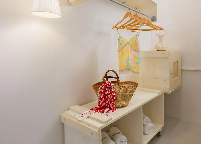 F Fine - Adults Only Hotel