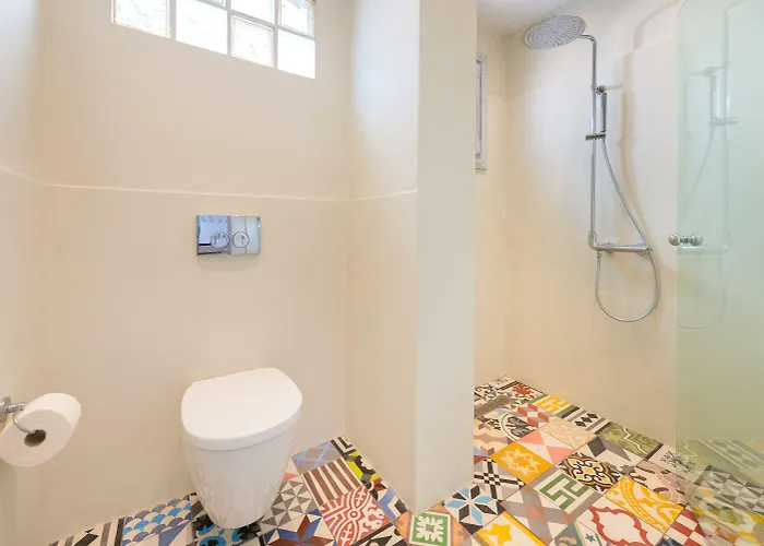 F Fine - Adults Only Hotel