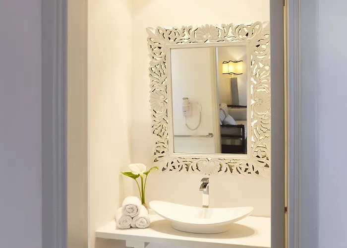 Hotel F Fine - Adults Only 3*