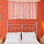 F Fine - Adults Only Hotel